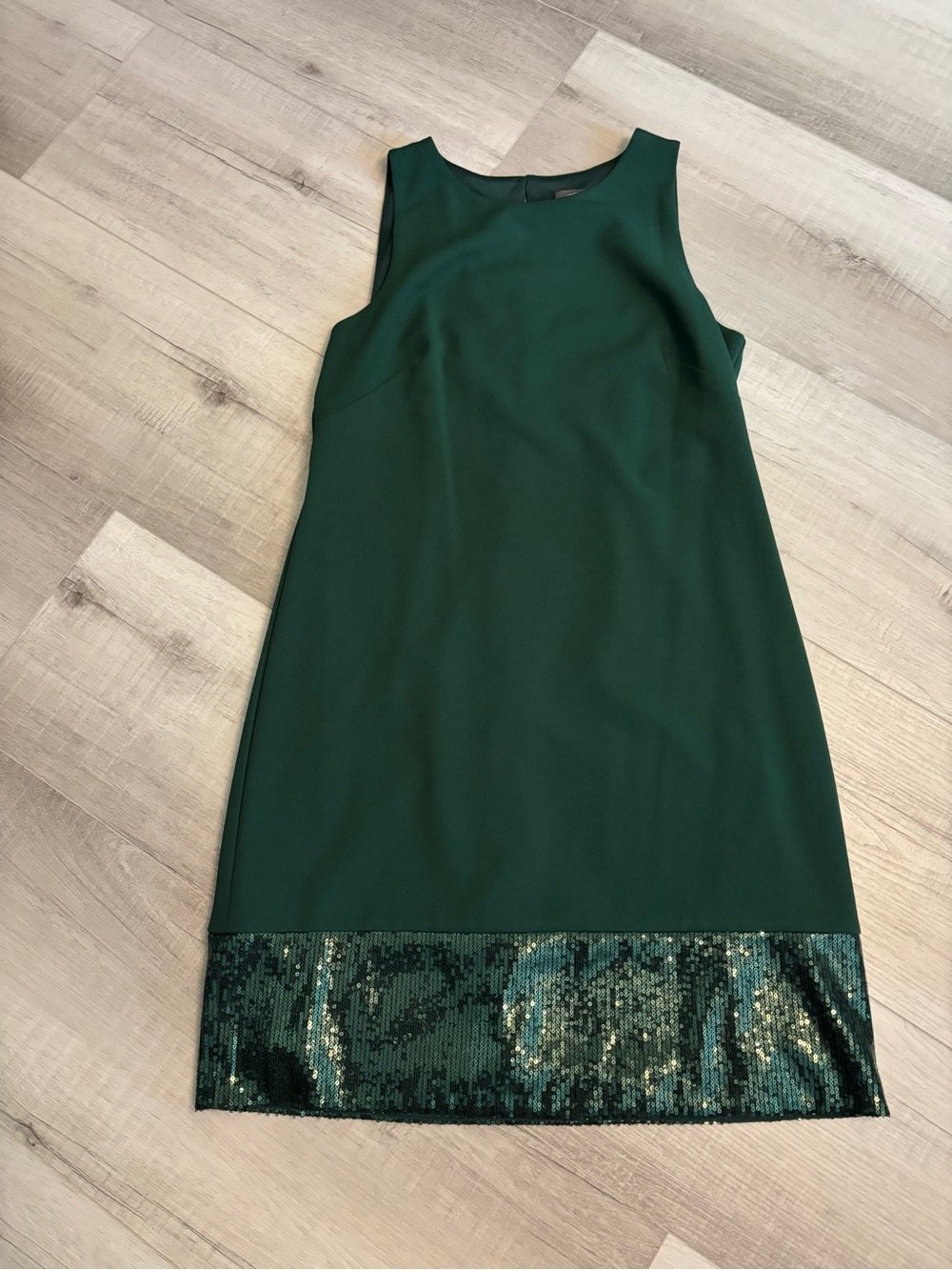 Vince Camuto Green Sequin Hem Shift Dress Sleeveless Cocktail Party Sz 8